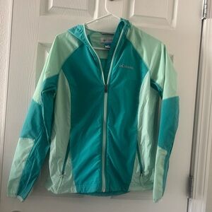 Columbia Aqua and Light Green Windbreaker